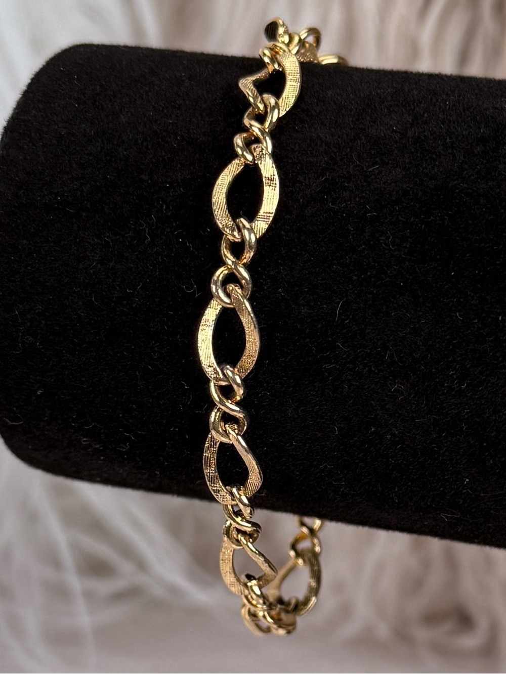 Goldtone Vintage Delicate Link Bracelet